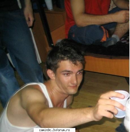La etaju asta nu se fac chfuri ??? - pre multa liniste - Etaj 3